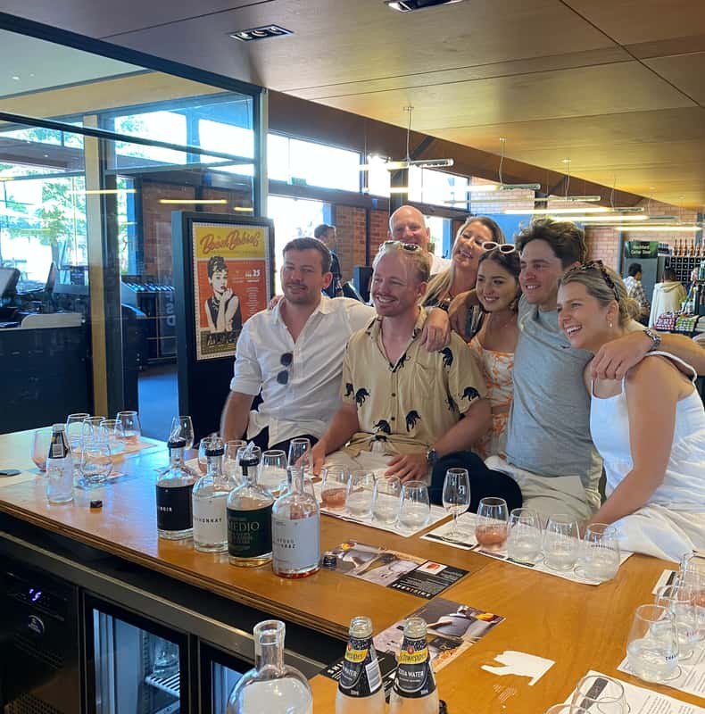Melbourne: Yarra Valley Food, Wine, Chocolate & Gin Tour